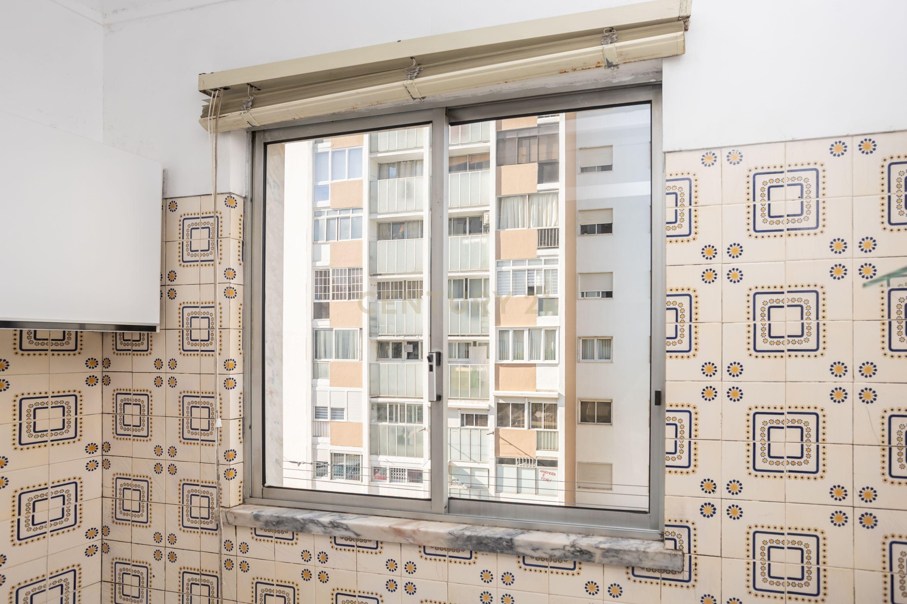 Fotografia 12 de T2 com 84m2 de área útil - Corroios, Seixal