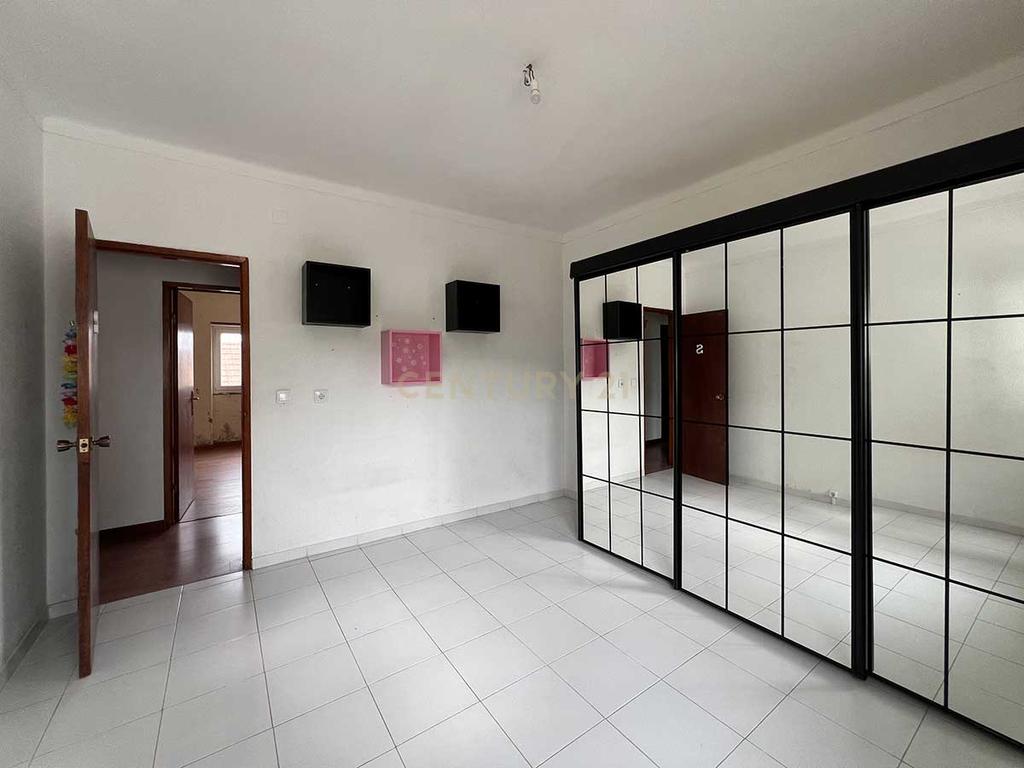 Moradia com Potencial em Rechaldeira, Vilar - Cadaval - Image 13