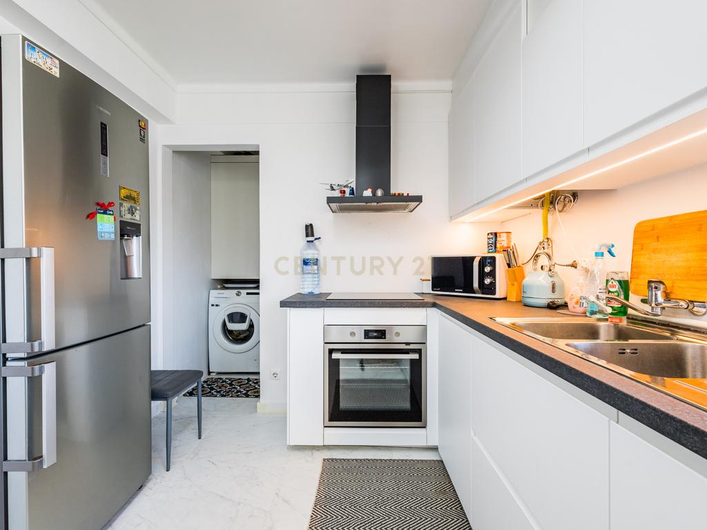 T3 Renovado em Cruz d'Areia | 117m² - Image 2