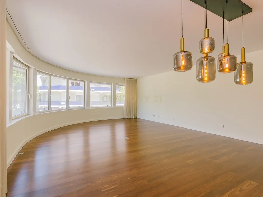 Excelente apartamento T2 em Avenidas Novas, Lisboa - Image 2