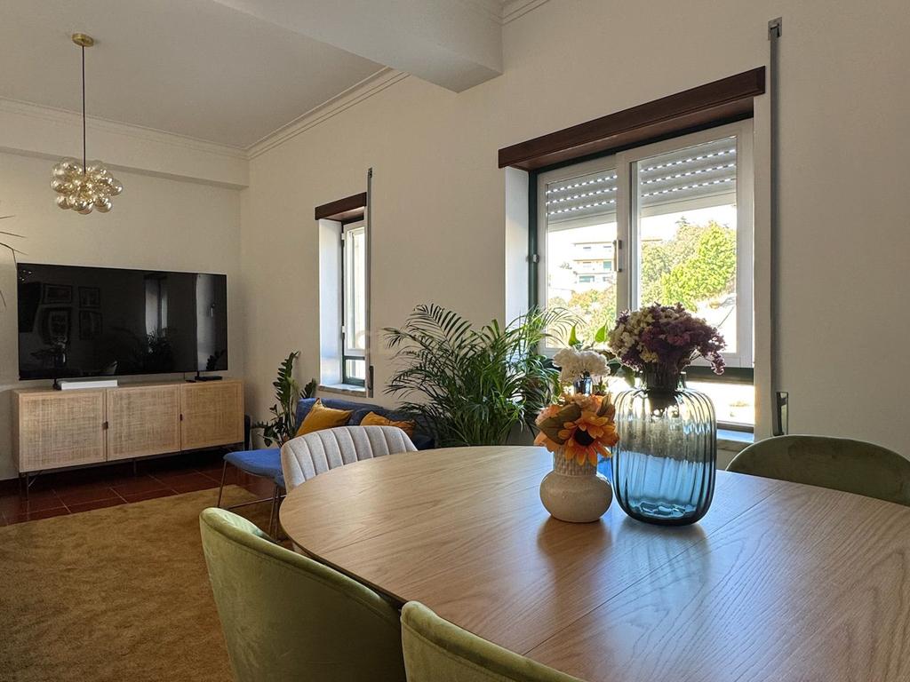 Apartamento T3 em Coimbra com Luz Natural e Acessibilidade - Image 3