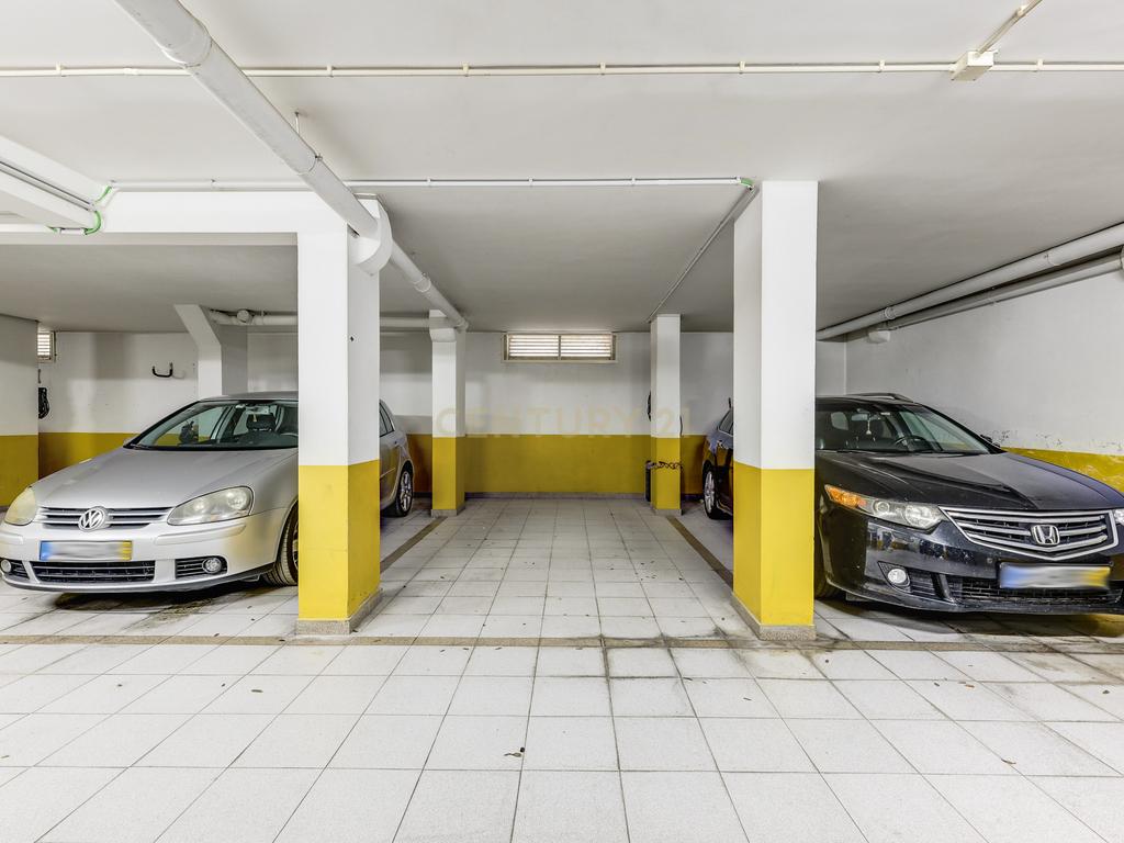 Apartamento T3 no Montijo com garagem, arrecadação e varandas - Image 27
