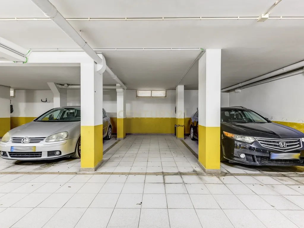 Apartamento T3 no Montijo com garagem, arrecadação e varandas - Image 27