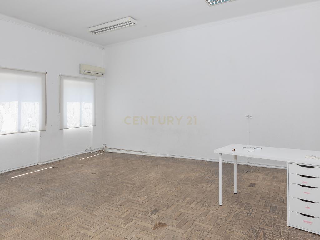 Moradia para venda | 500m² construídos | 1.060m² Terreno | Alapraia | São João do Estoril | Cascais - Image 22