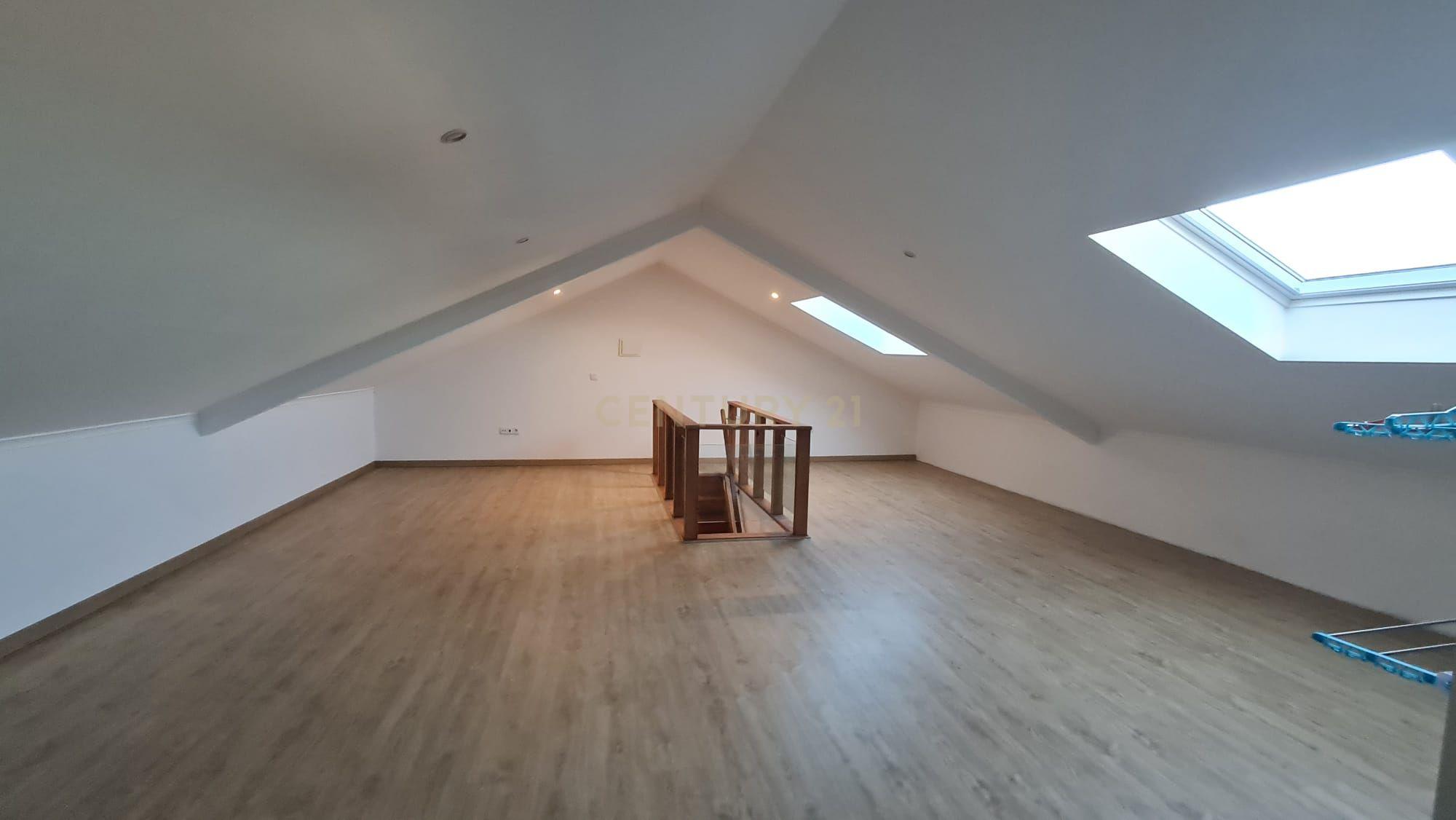 Fotografia 8 de Moradia T2 Totalmente Renovada no Emblemático Bairro Camões – Entroncamento