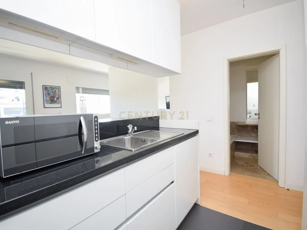 Apartamento T0 na Rua do Volga, Parque das Nações, Lisboa - Image 9