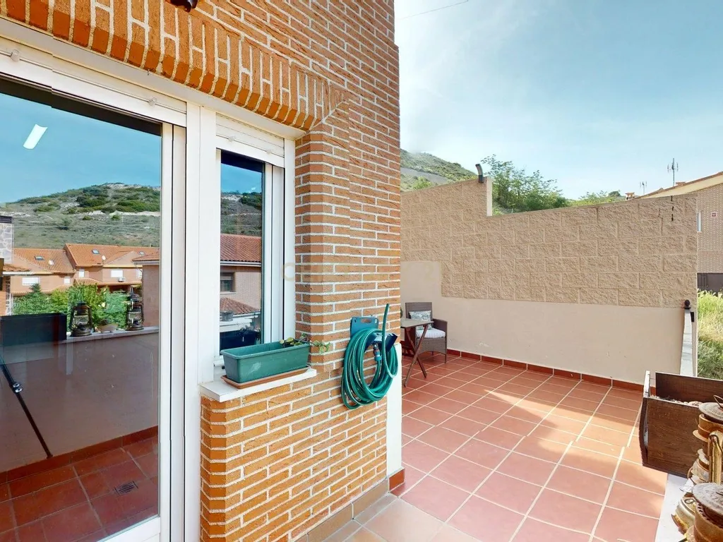 Espetacular Apartamento em Villalbilla, Madrid - 333m² - Image 40