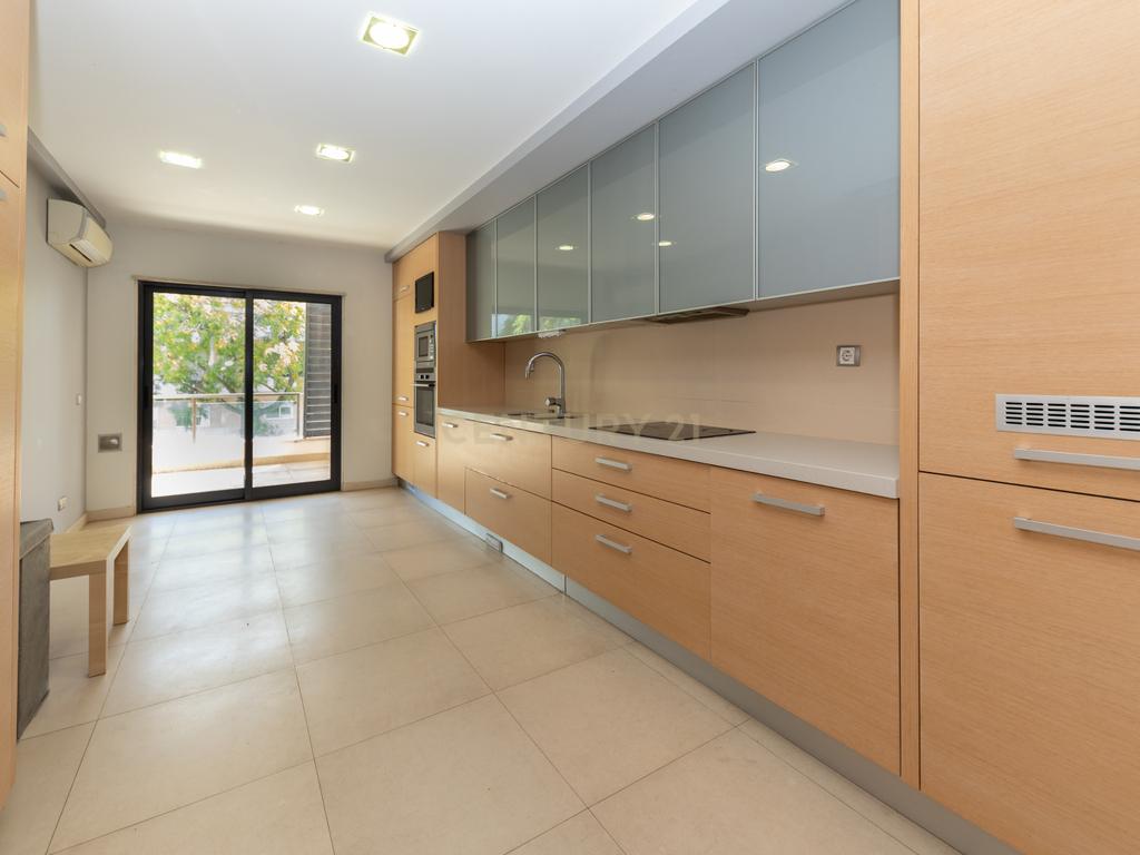 Apartamento T3 Com Box - Varandas Montijo - Image 1