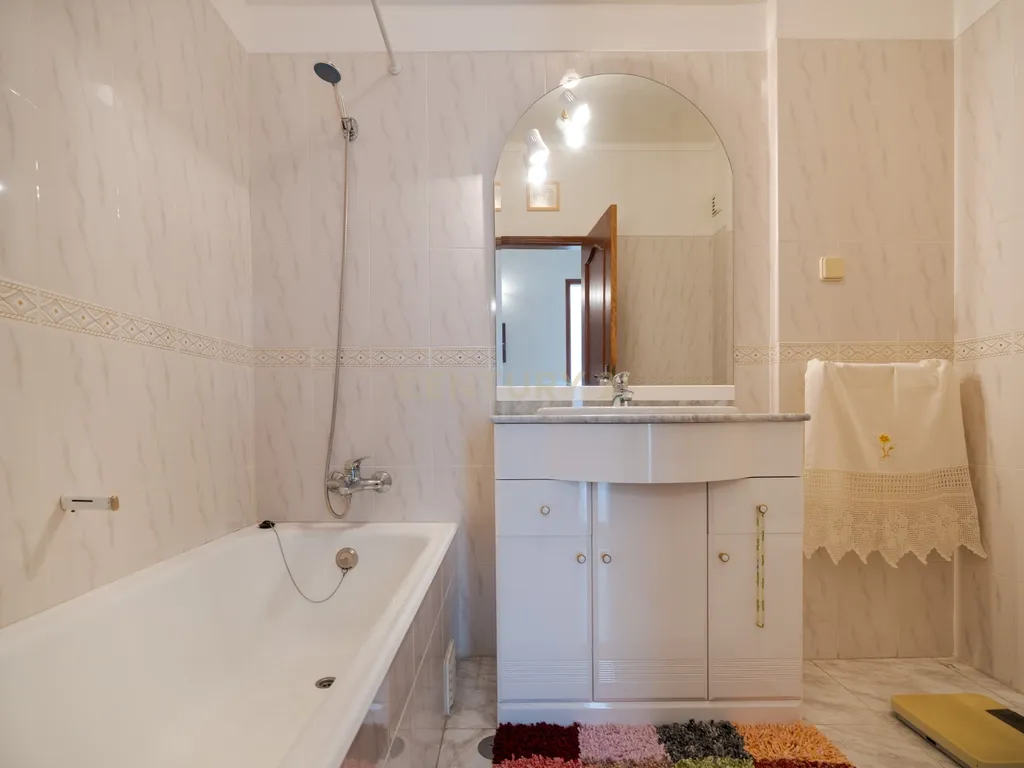 🌟 Apartamento T3 à Venda em Portimão – Conforto, Espaço e Excelente Localização! 🌟 - Image 12