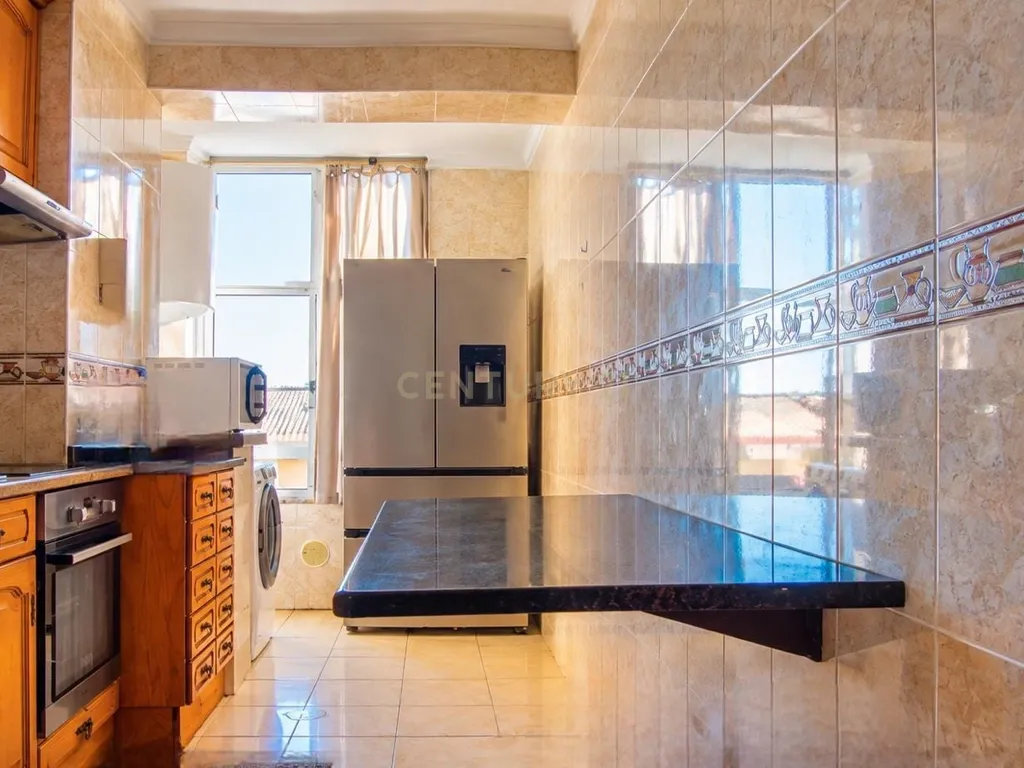 Espetacular Apartamento T4 em Oliveira do Bairro, Aveiro - Image 15