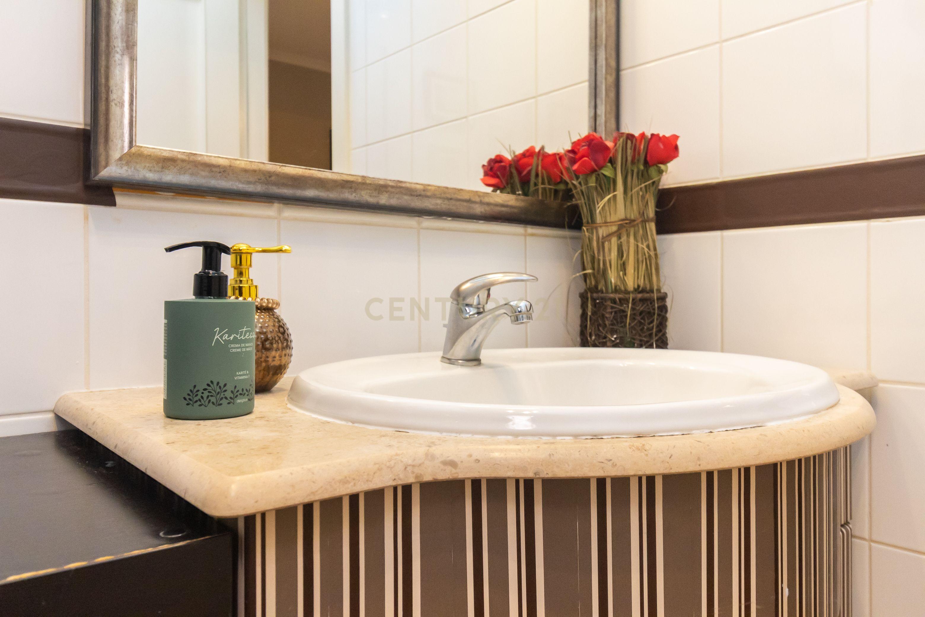 Apartamento T3 nas Colinas da Arrábida - Image 16
