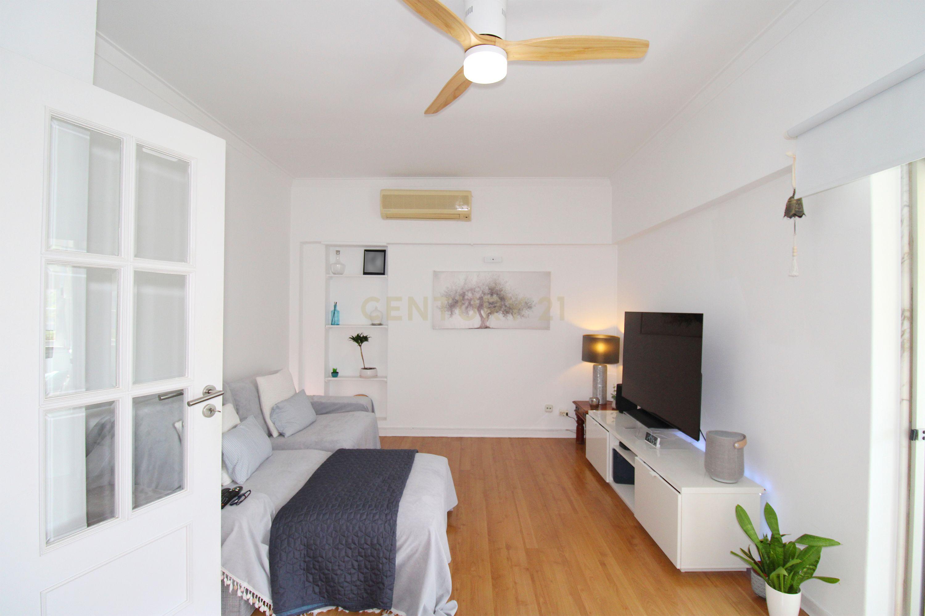 Fotografia 8 de Apartamento T2  na Amora , Seixal