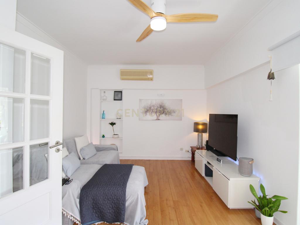Apartamento T2 na Amora , Seixal - Image 4