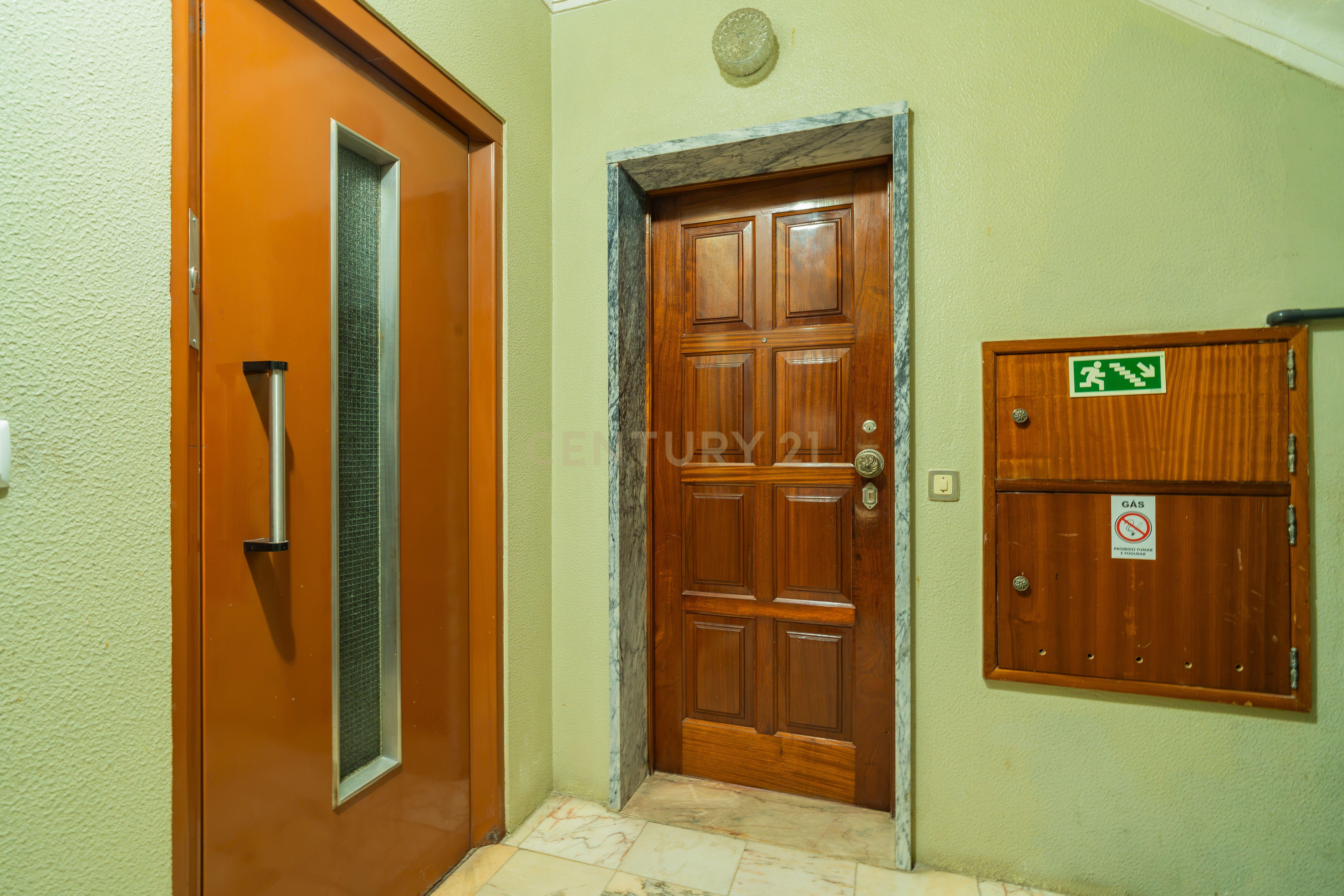 Fotografia 10 de Oportunidade de Investimento T3 junto ao Ensino Superior | Caldas da Rainha