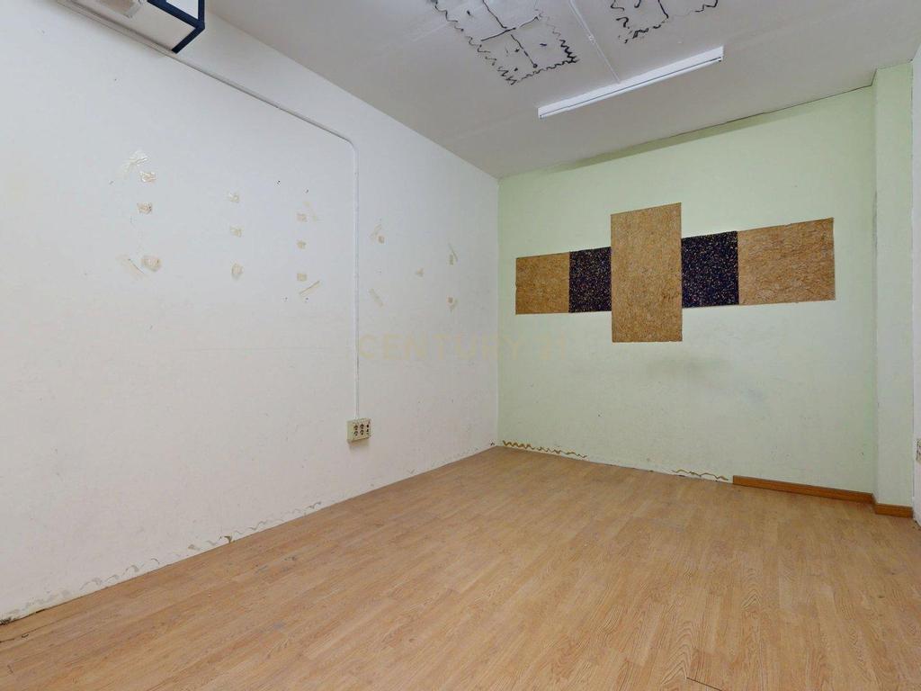 Espaçoso imóvel comercial para renovar no centro de Madrid, a apenas 10 minutos da estação de Atocha. - Image 33
