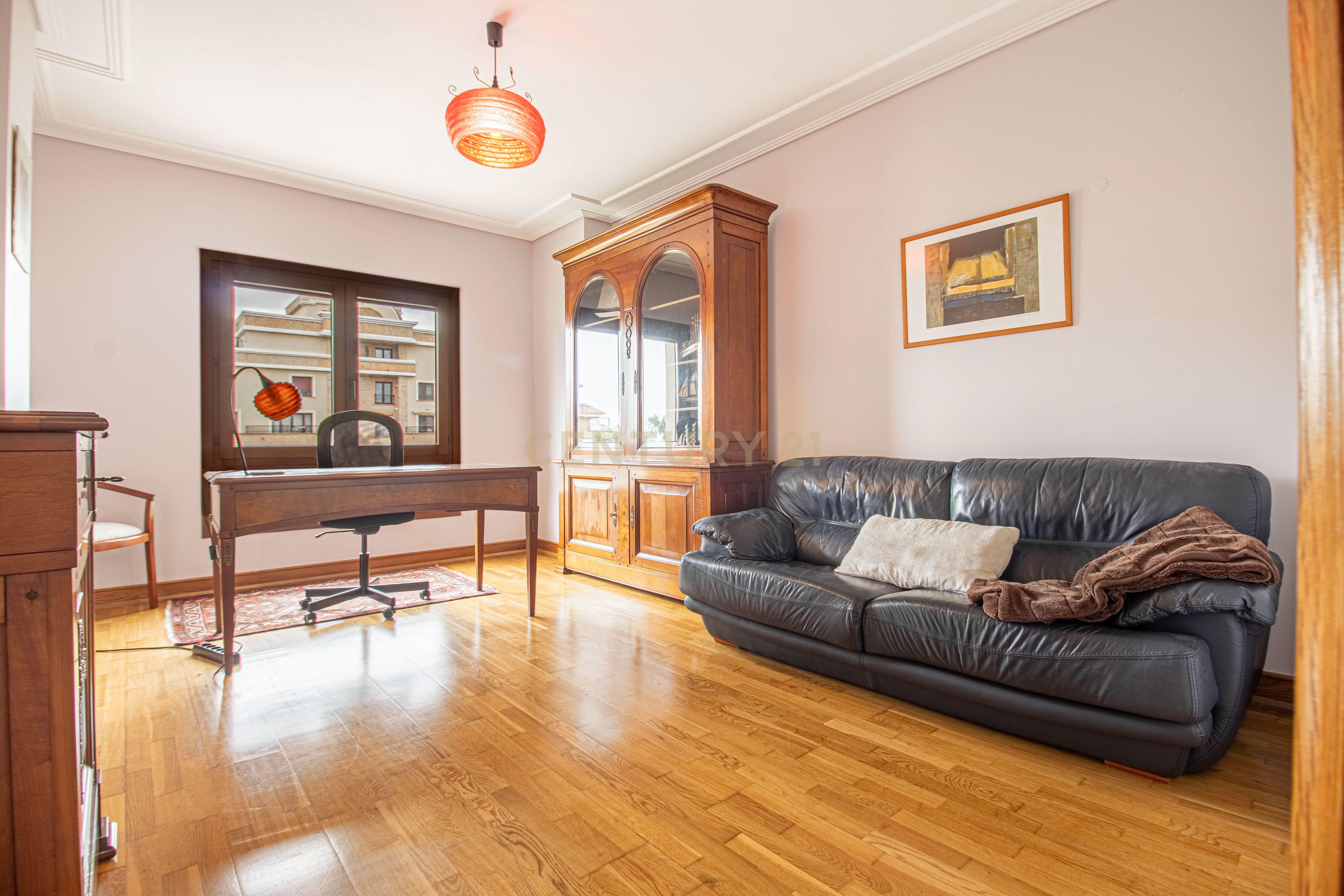 Apartamento T4 no Real Forte c/ 2 Box - Image 16