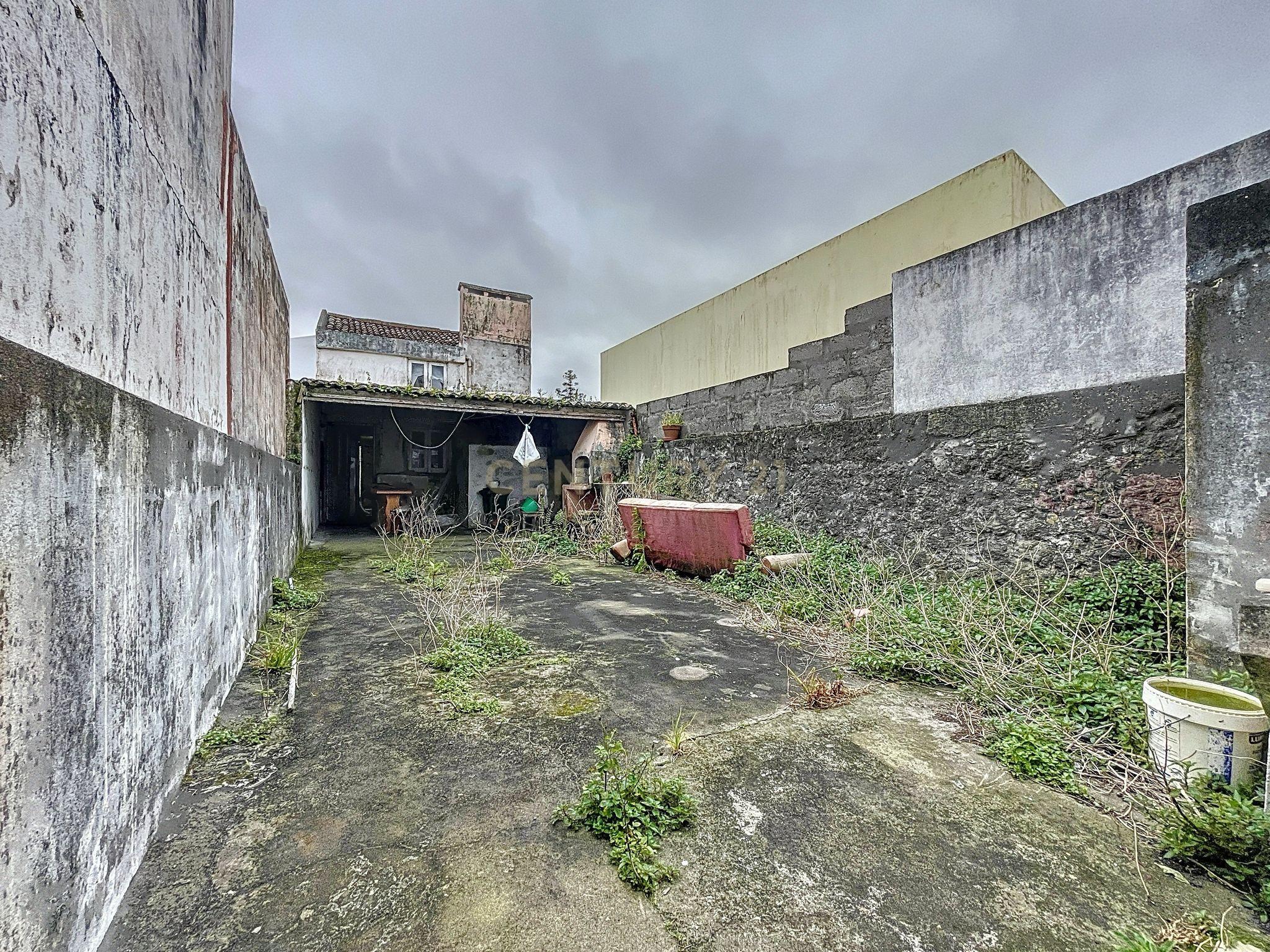 Casa para Recuperação com 3 Quartos a 150.000€ - Image 15