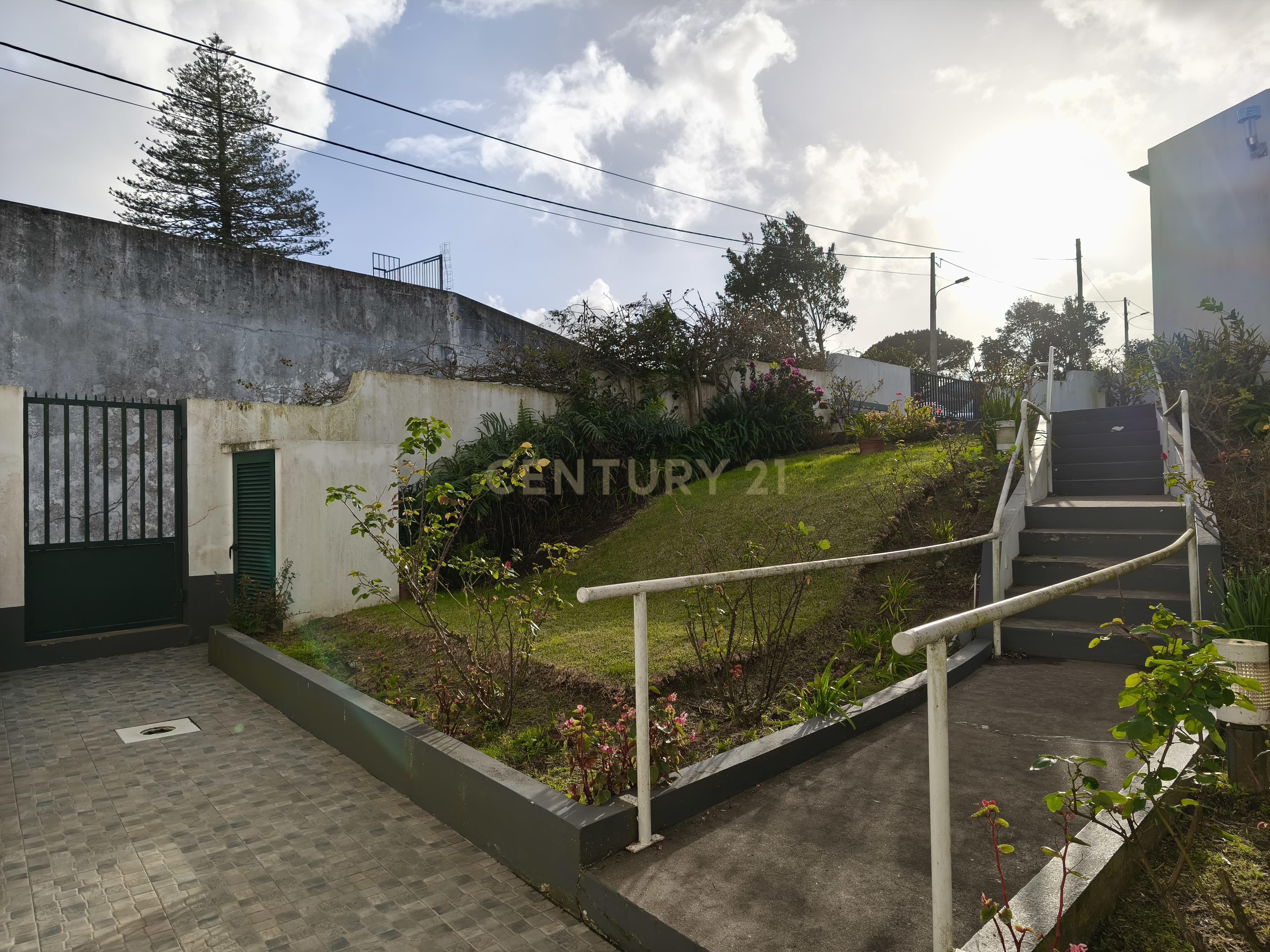 Moradia T5 com garagem - Fajã de Cima - Ponta Delgada (Açores) - Image 34