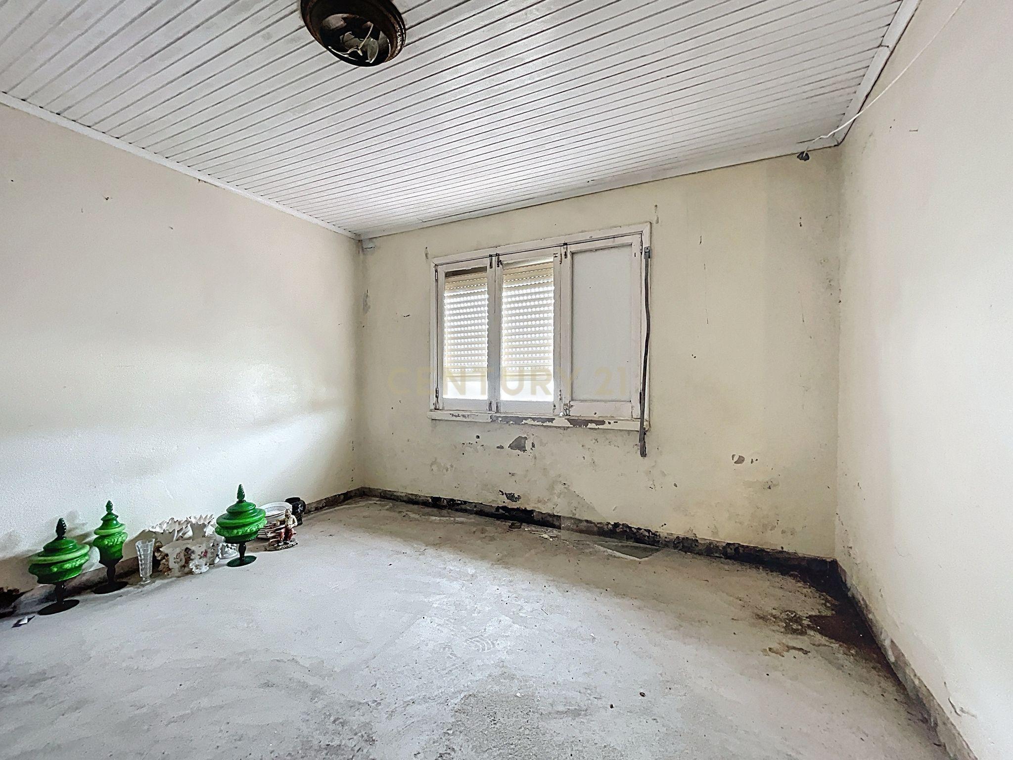 Casa para Recuperação com 3 Quartos a 150.000€ - Image 14
