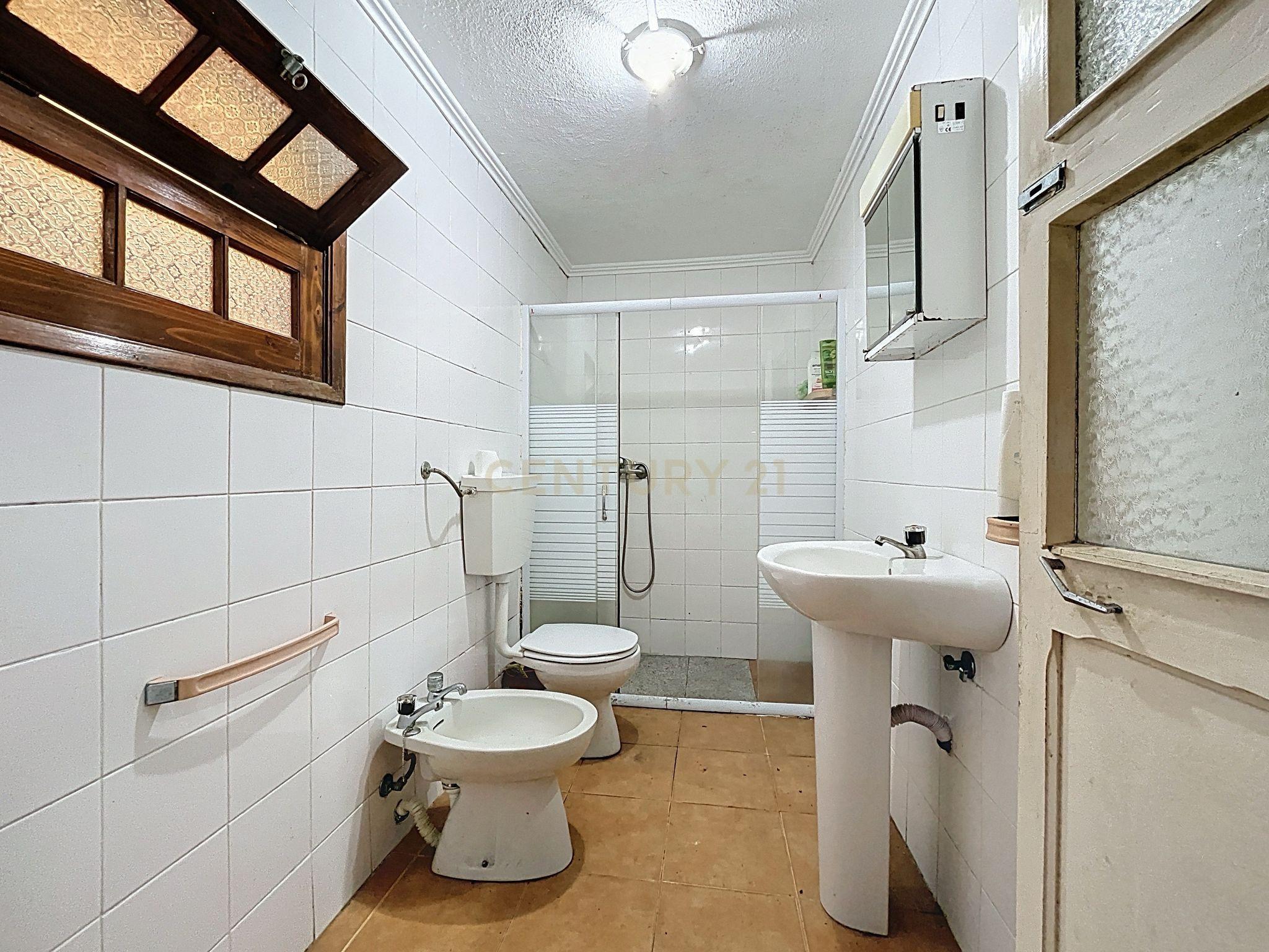Casa para Recuperação com 3 Quartos a 150.000€ - Image 8