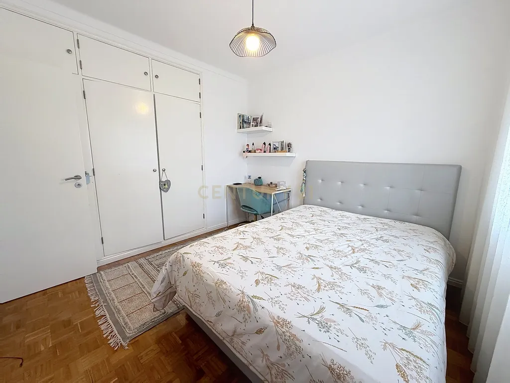 Moradia isolada e terreno com projeto aprovado para 4 moradias a 5 minutos da Nazaré - Image 43