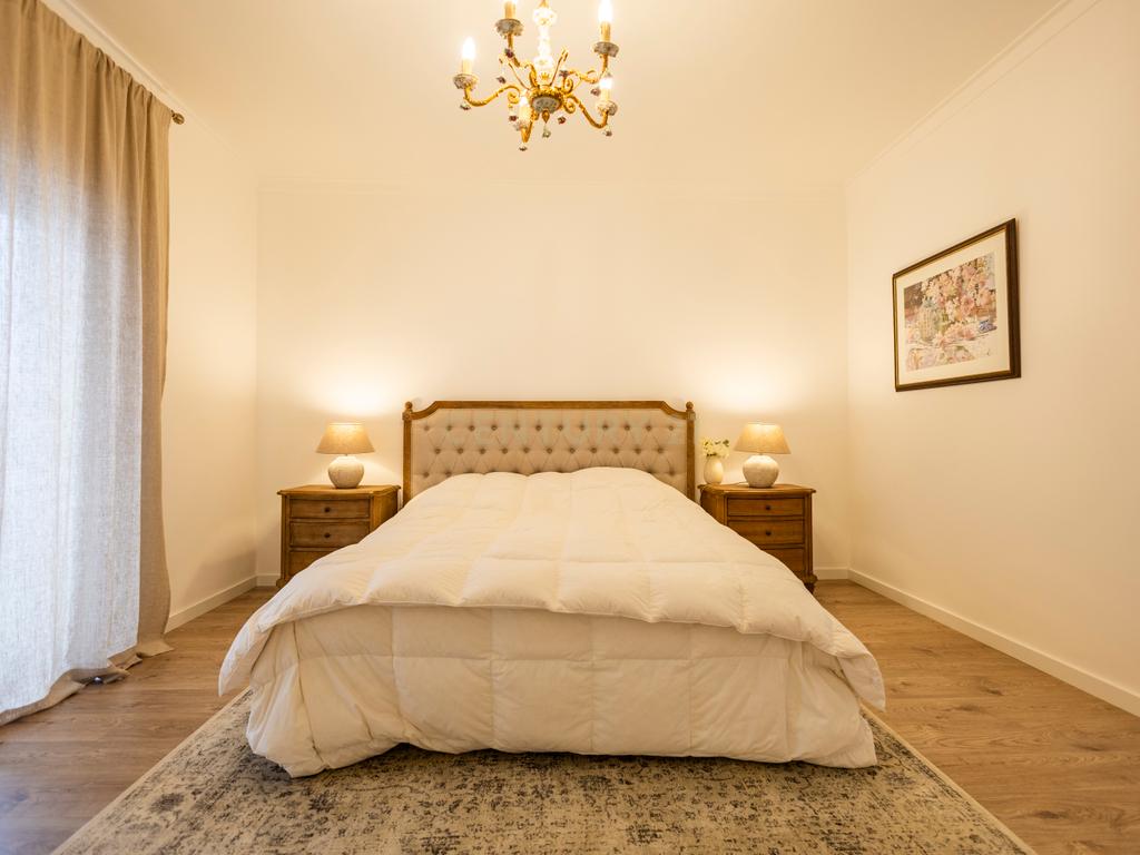 Moradia de Sonho na Charneca da Caparica – Elegância, Conforto e Localização Privilegiada - Image 63