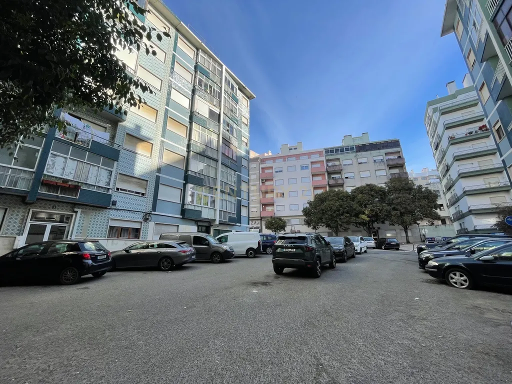 Apartamento T1 , Agualva-Mira Sintra - Image 1