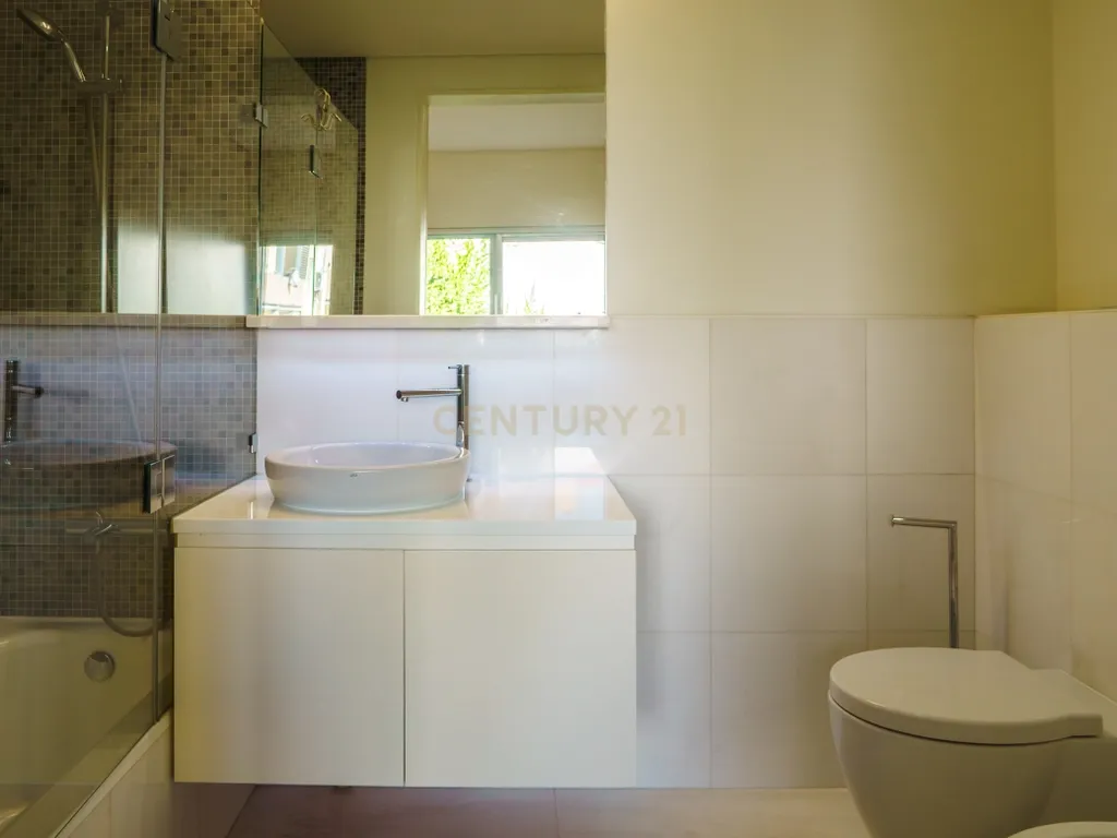 Apartamento T1 na Avenida Praia da Vitória, Saldanha - Image 15
