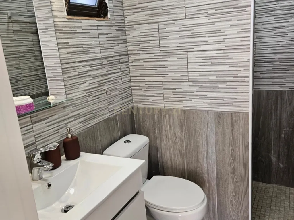 Moradia T1 totalmente renovado em Belamandil - Olhão - Image 9