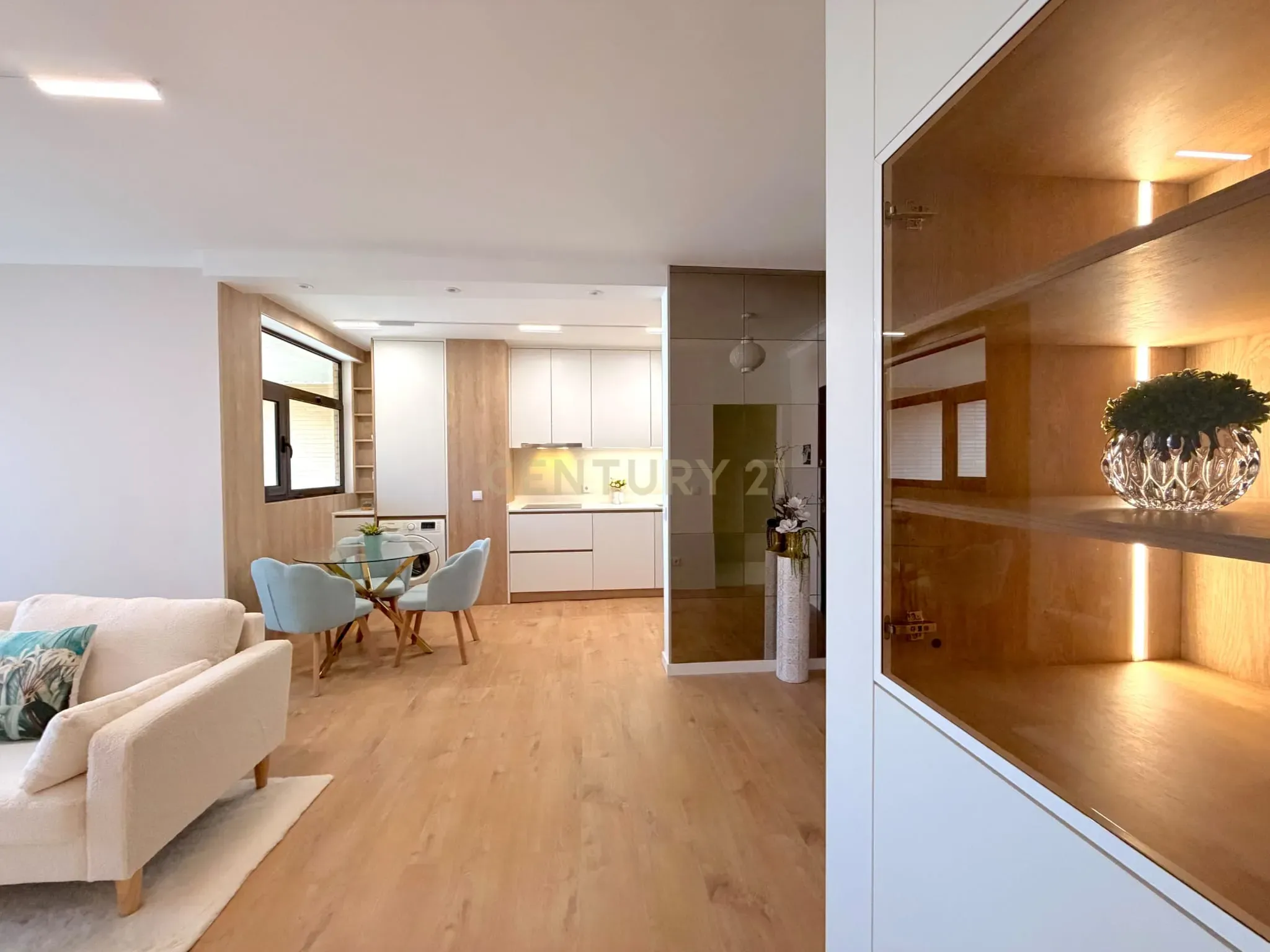 Fotografia 8 de Apartamento T1 Renovado, Mobilado e Equipado – Póvoa de Varzim, Porto