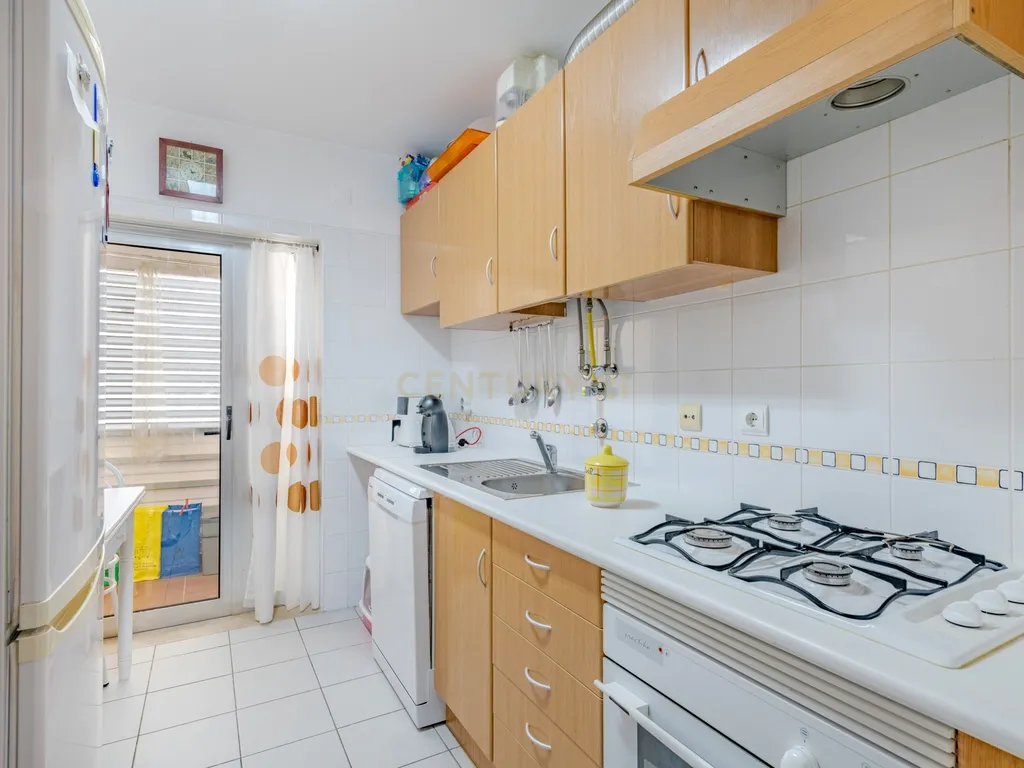 Apartamento T2 - Oportunidade Única a 5 Min da Praia da Rocha! - Image 58