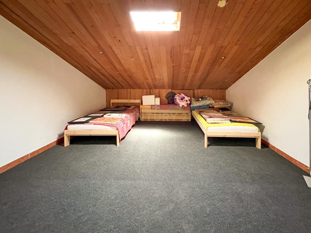 Apartamento T2 com Sótão e garagem - Torres Vedras - Image 15