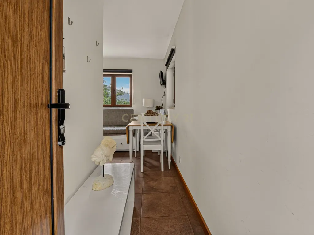 Investimento Raro no Gerês – Propriedade com 3 Apartamentos Independentes e Vista Deslumbrante para a Albufeira da Caniçada - Image 12