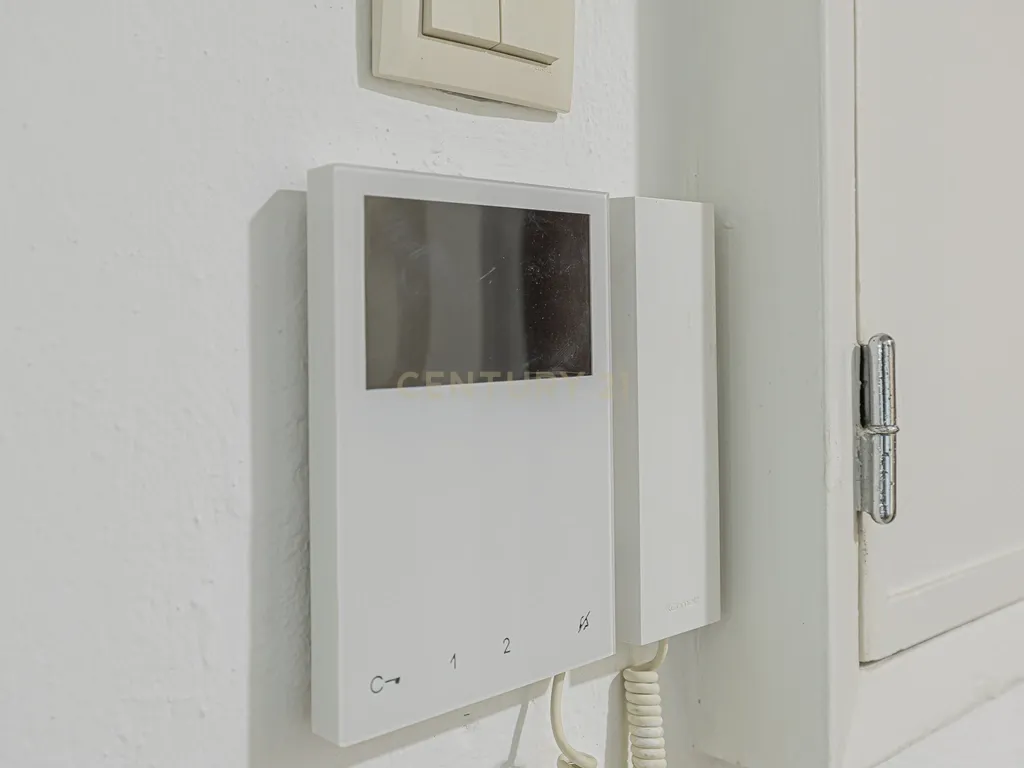 APARTAMENTO REMODELADO NO CENTRO DA COSTA DE CAPARICA - Image 20