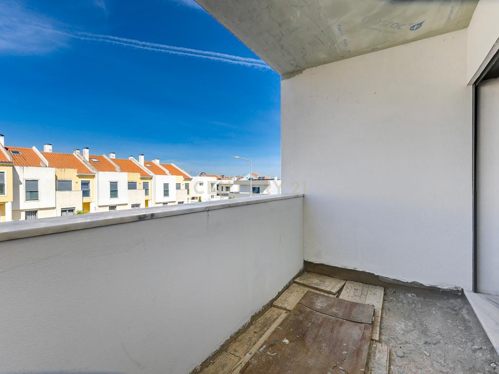 Moradia T4 com piscina em Caneças - Image 46