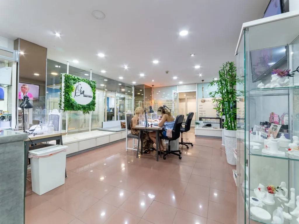 Loja Comercial com 70m2 – Centro Comercial Mafavis, Gondomar - Image 7