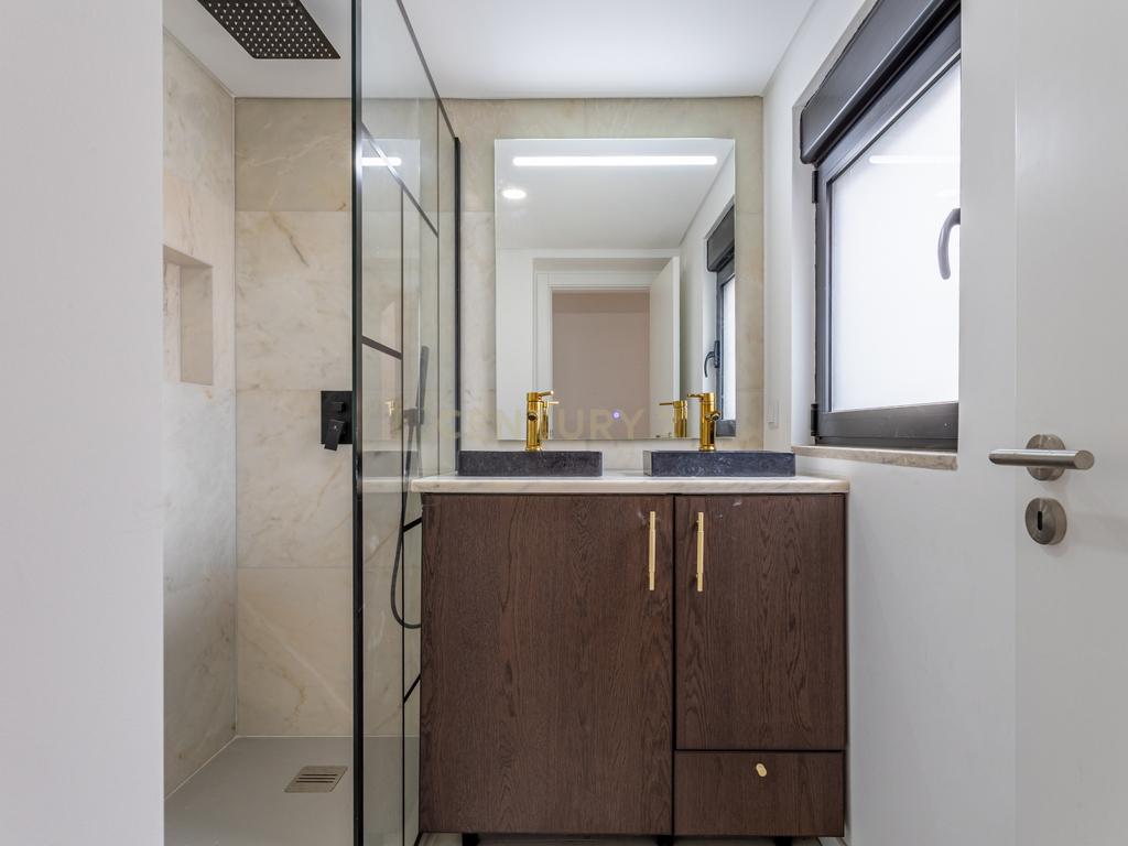Moradia totalmente renovada no coração de Lisboa, com 4 suites - Image 27