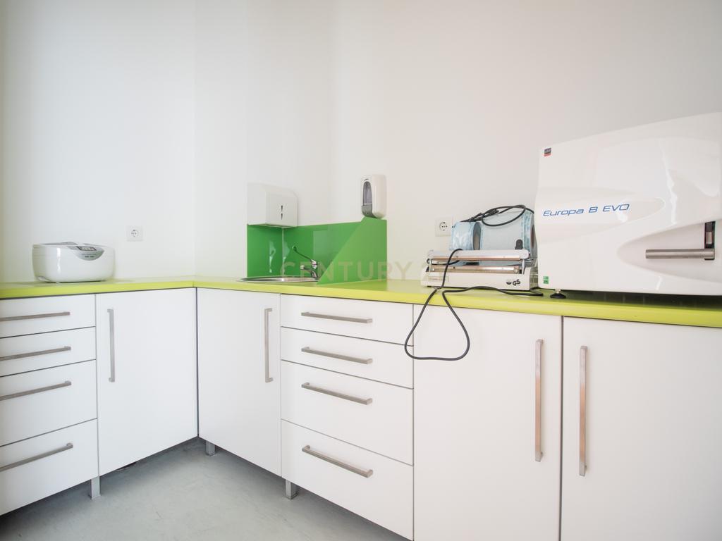 Espaço preparado para Clínica Dentária com garagem – Zona Histórica - Image 18