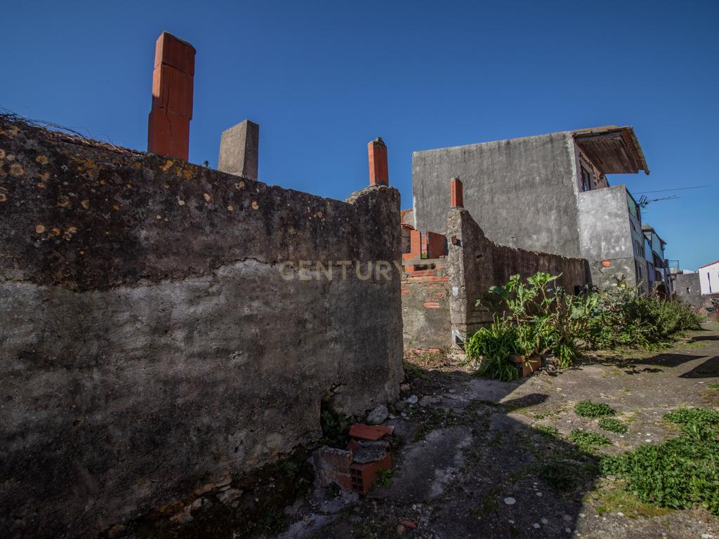Moradia para reabilitar em Lares, Vila Verde, Figueira da Foz - Image 13