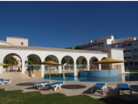 Apartamento T1 em Portimão com Piscina e Estacionamento - Image 21