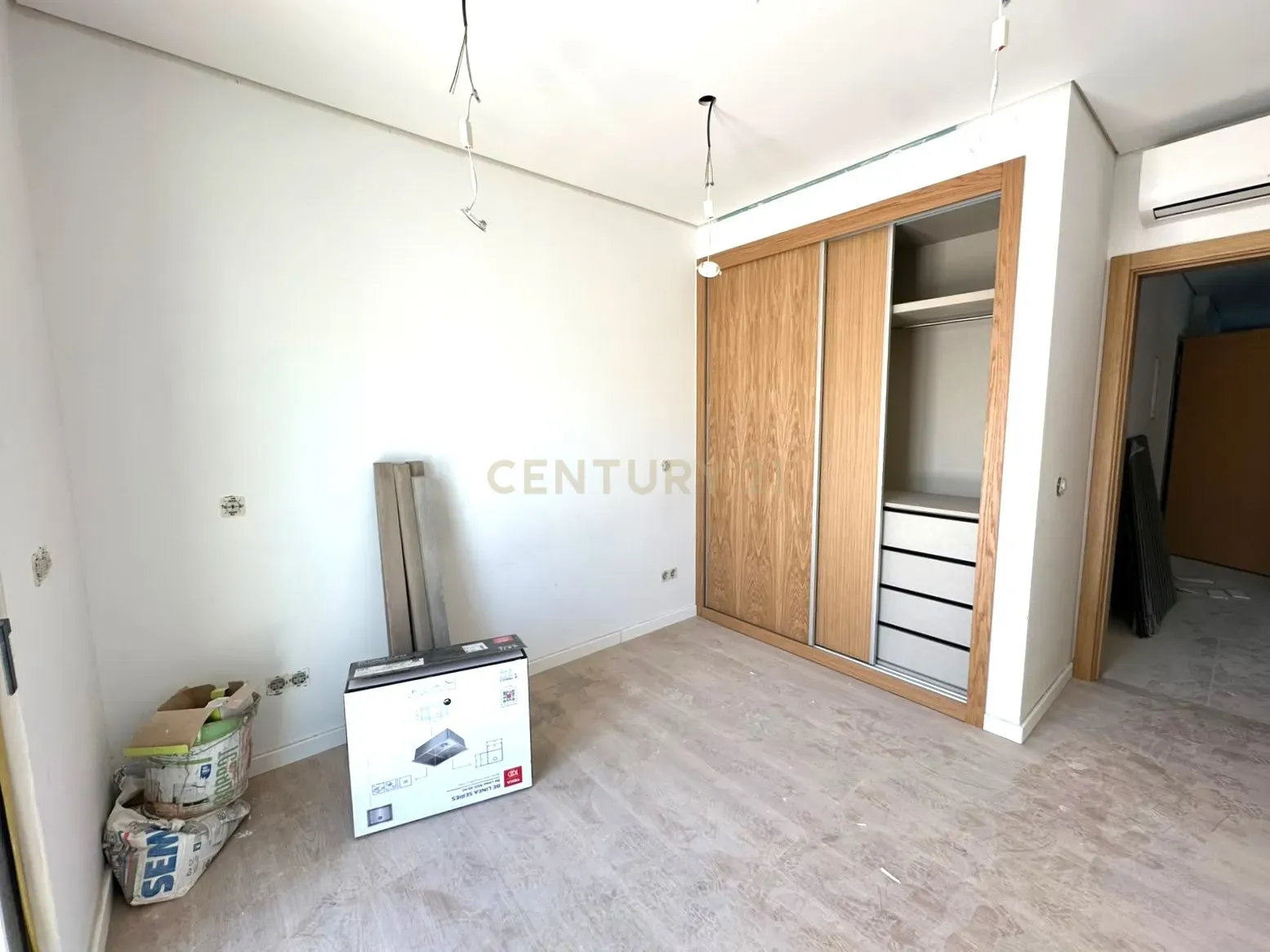 Fotografia 10 de T2 NOVO EM OLHÃO | LOGRADOURO PRIVADO | CEDÊNCIA DE POSIÇÃO