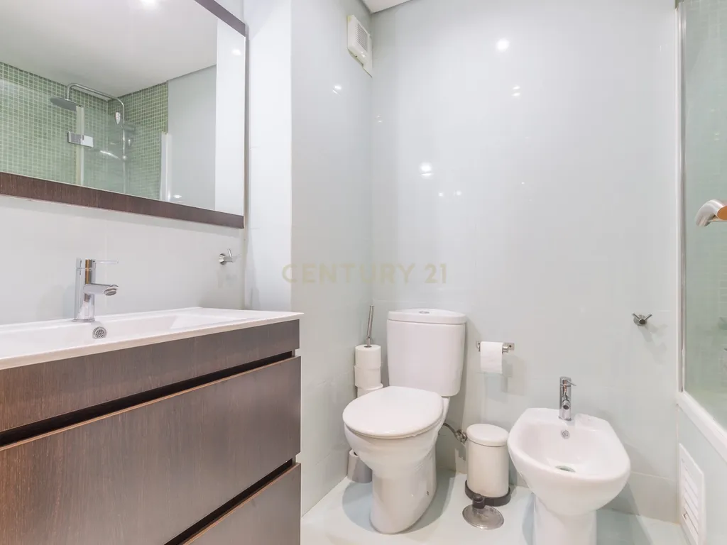 Apartamento T3 | Palhais – Barreiro | R/C – 145m2 - Image 21