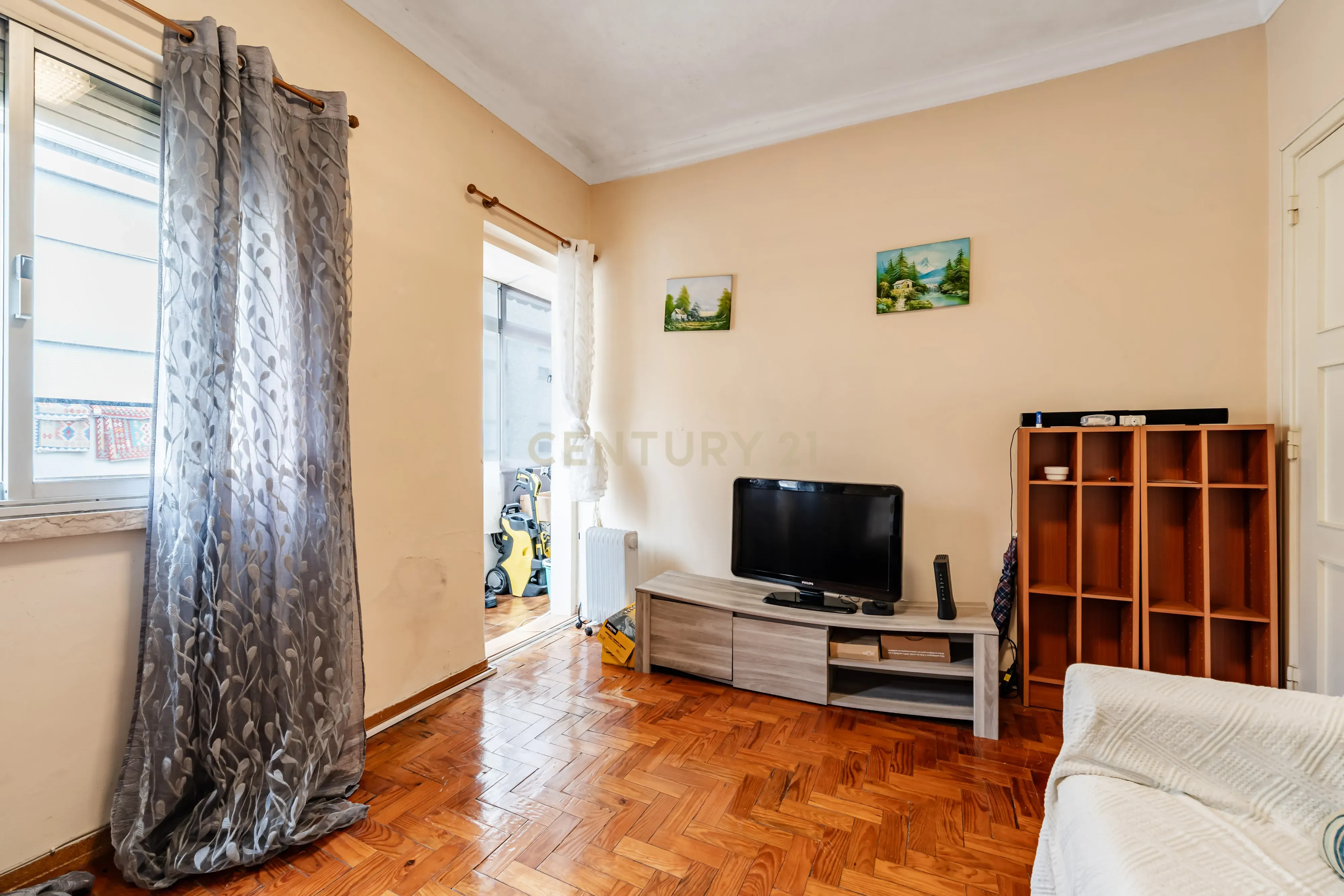 Fotografia 7 de PRÉDIO PARA REABILITAÇÃO - EXCELENTE OPORTUNIDADE DE INVESTIMENTO NA BRANDOA – AMADORA
