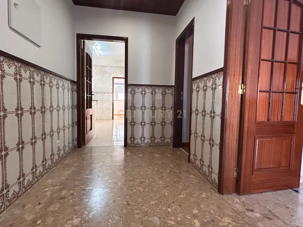 Apartamento T3 para Arrendamento em Moscavide | 3.º Andar sem Elevador - Image 3