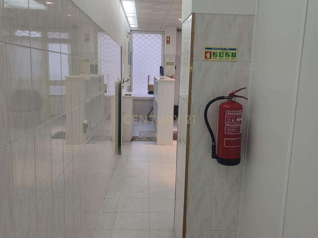 Loja com Duas Frentes | 75 m² | Quinta da Samaritana – Belas - Image 15