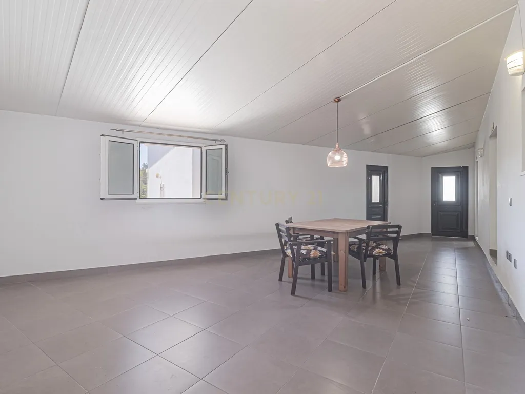 Moradia T4 em Vila Nova - Bucelas - Image 17