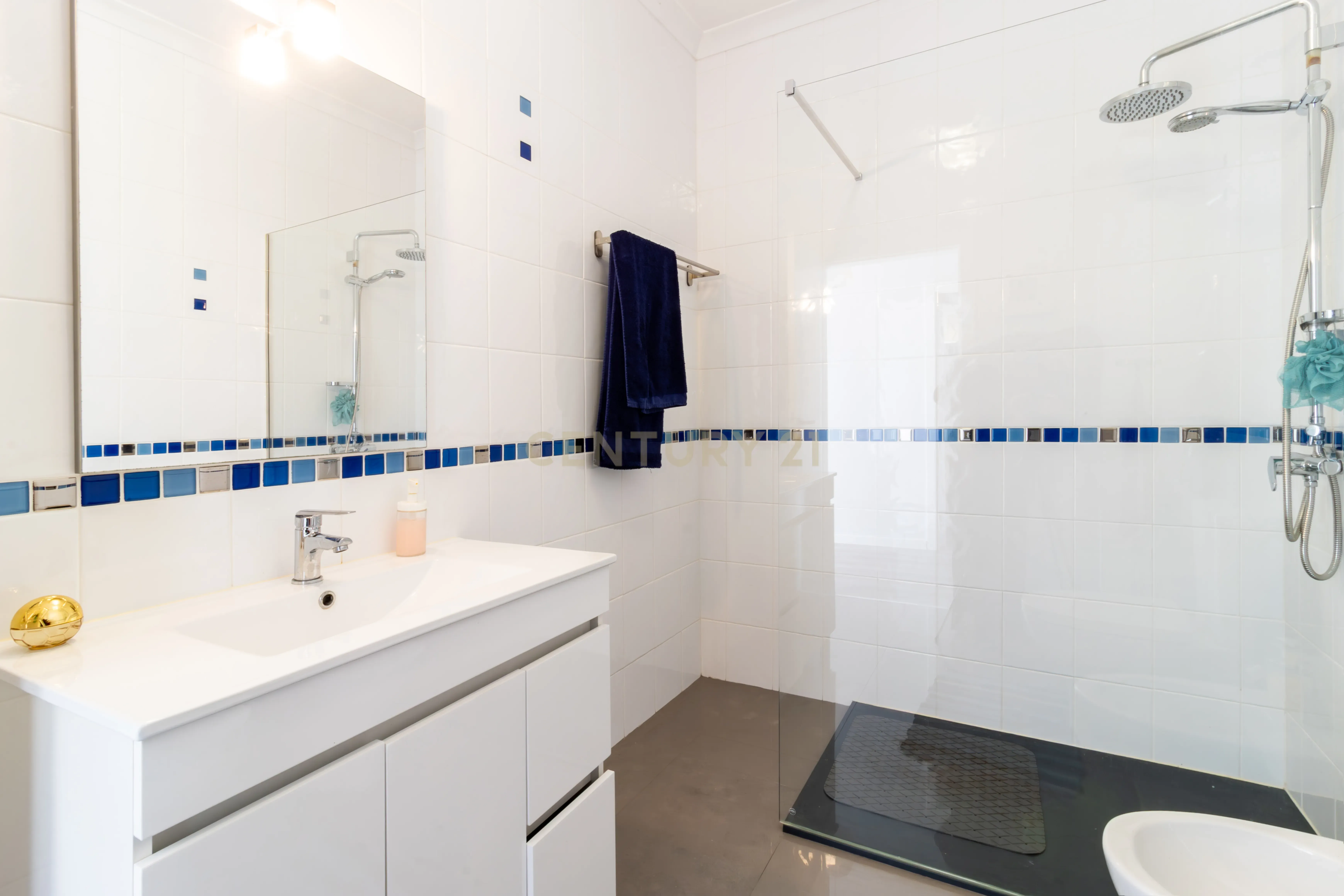 Moradia T5 em Alcobaça - Image 12