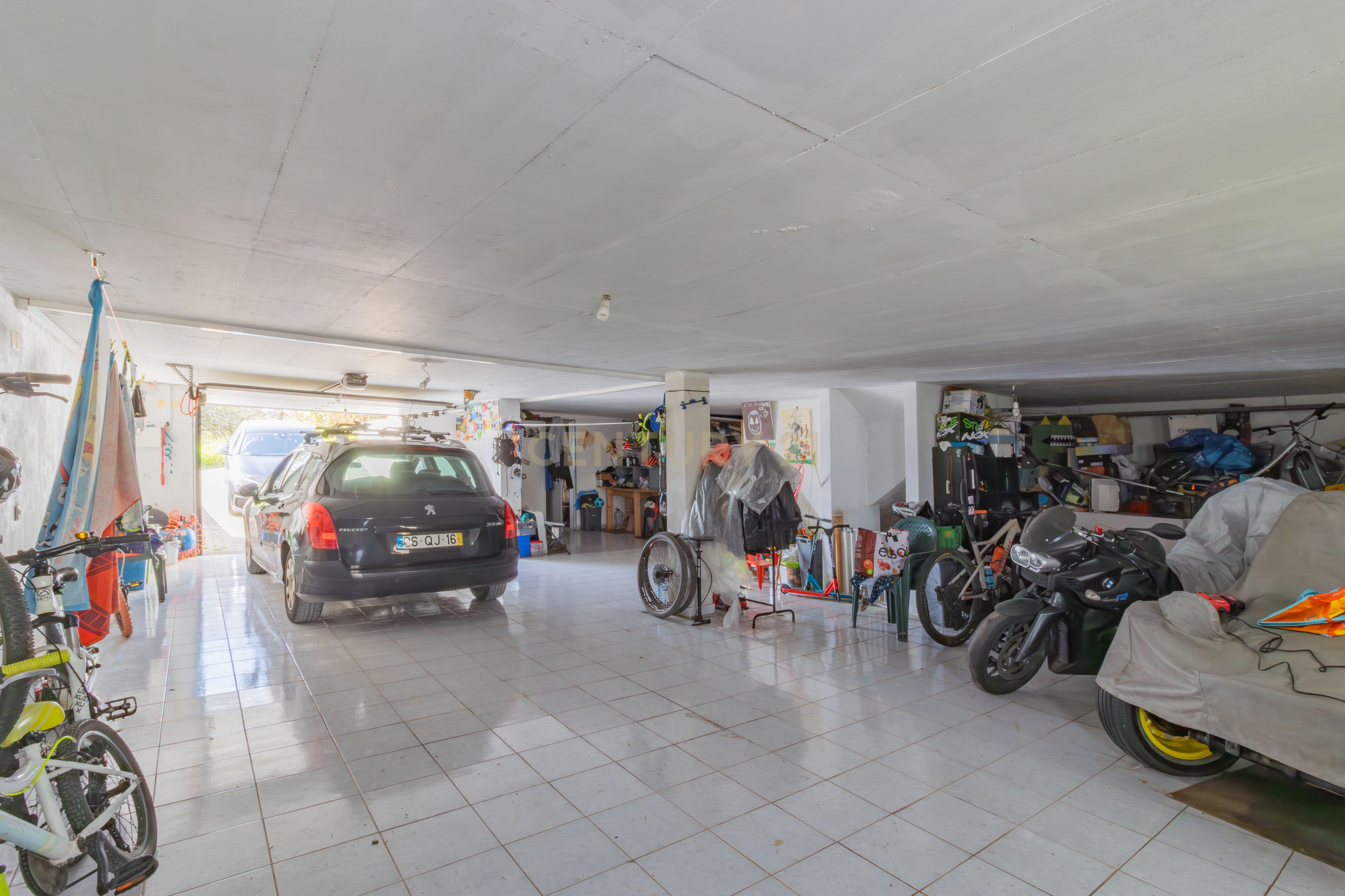 Moradia T5 em Alcobaça - Image 28