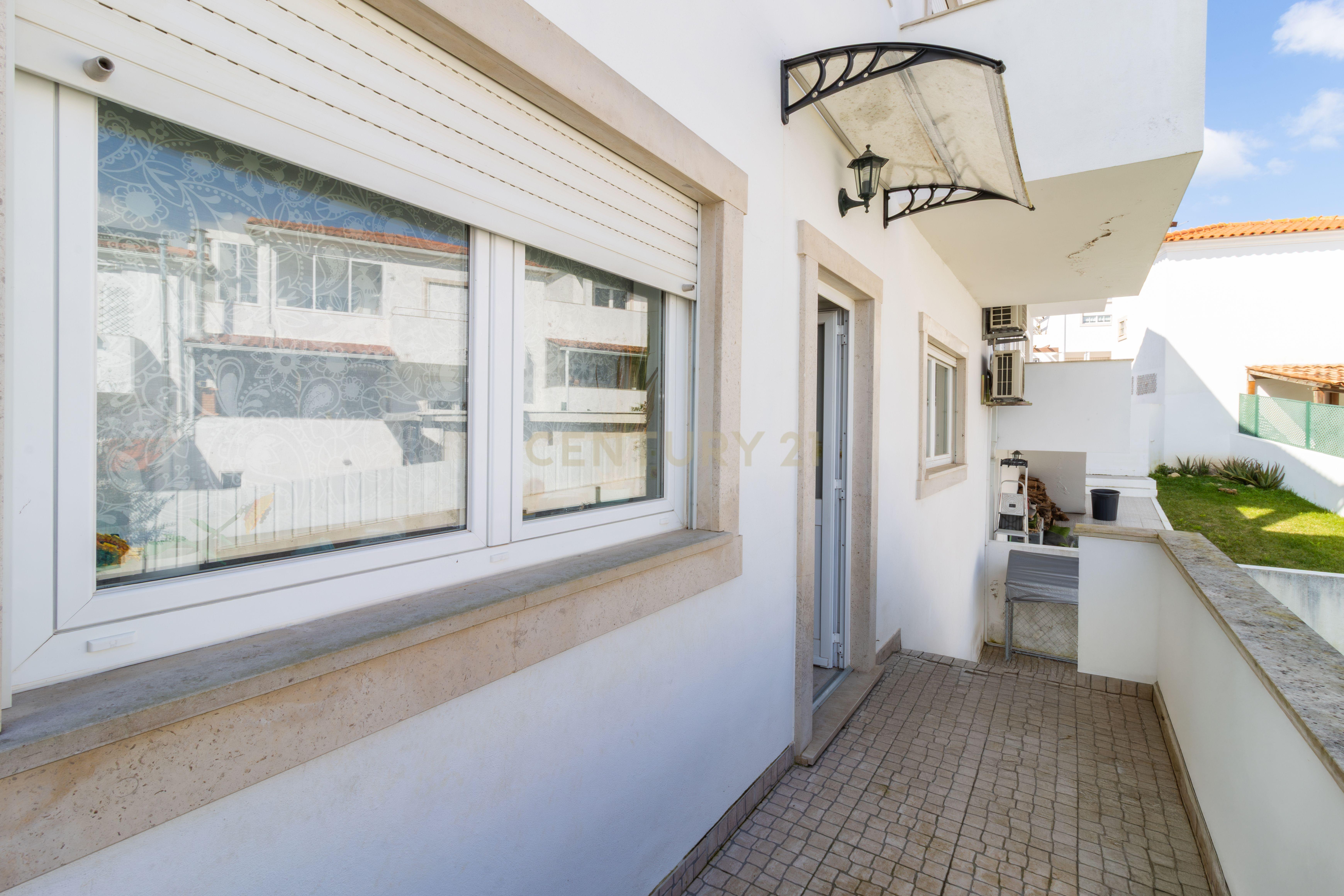 Moradia T5 em Alcobaça - Image 29