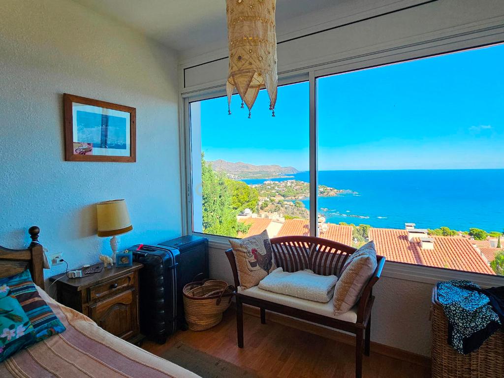 Cobertura com terraço, jardim e piscina privada com vista para o mar em Llançà - Image 5